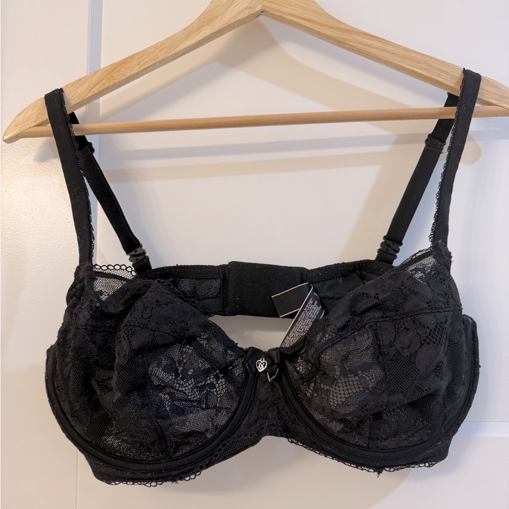 Victoria’s Secret, Body by Victoria Black Unlined Lace Demi Bra 36DD/36E